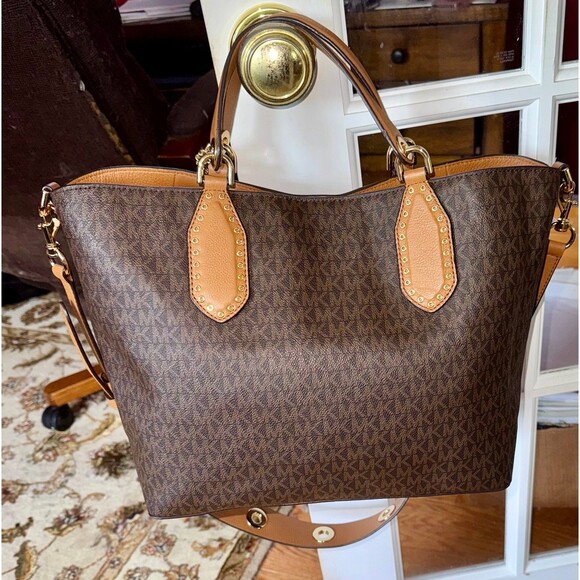 Michael Kors Signature Brooklyn Bag - Picture 2 of 3